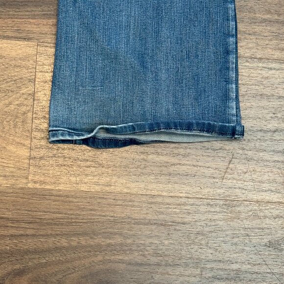 Maurices Jeans Womens 4R Medium Wash Everflex Mid Rise Flare Denim - Picture 10 of 10